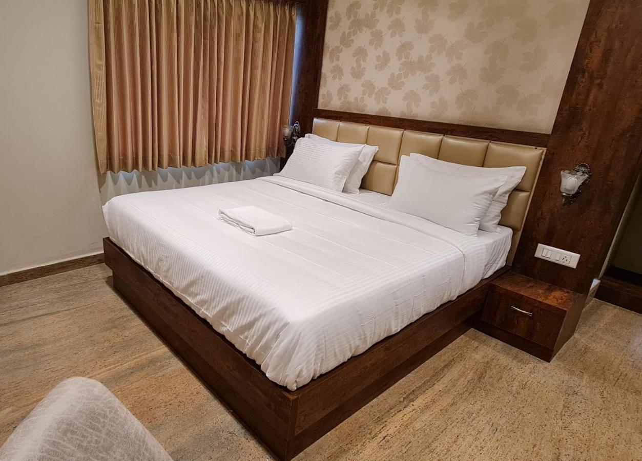 Al Noor Palace Bangalore Bagian luar foto